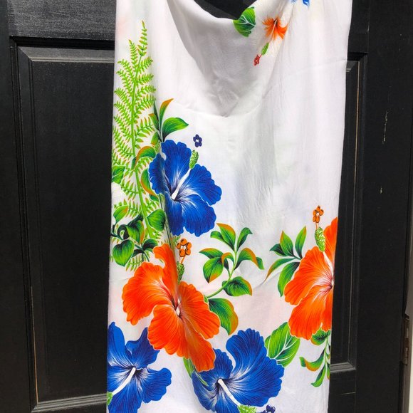 Women's Beach Vacation Hawaii Cover Up Sarong Wrap Floral Print White Blue Red - Picture 2 of 10